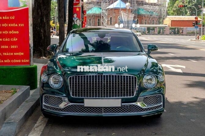 Bentley Flying Spur V8 2021 Xanh Muliner Anh Quốc
