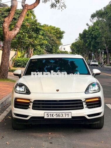 Porsche Cayenne Platinum 2022 Trắng 35.000 km