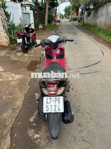 Yamaha Ultimo Đen