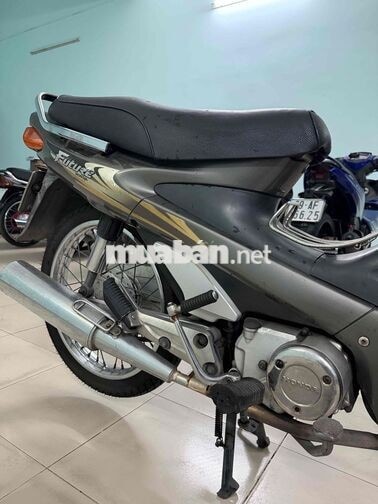 Honda Future 2005