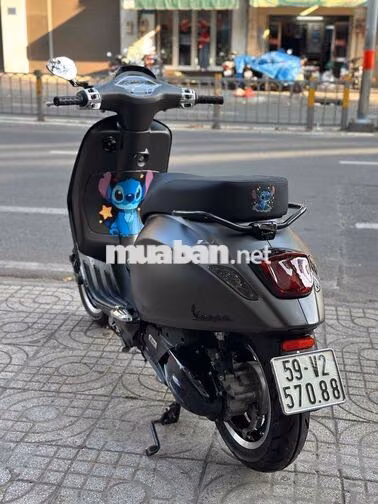 Piaggio Vespa Sprint 125 i-get Xám 23.000 km