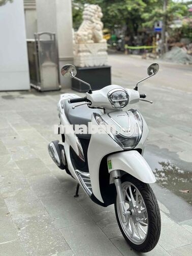 Honda SH Mode 2025 Trắng 750 km ( bao tua)
