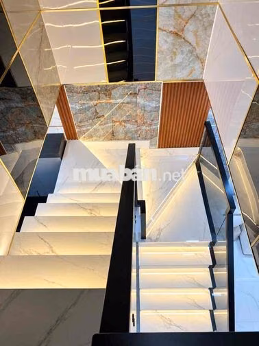 Bán nhà phố đẹp đường xe ô tô tải nhỏ vào tận nhà