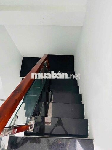 Cho thuê nhà nguyên căn 4 phòng ngủ Huỳnh Tấn Phát NB