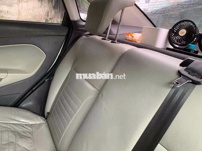 Ford Fiesta Titanium 2017 Số tự động Trắng