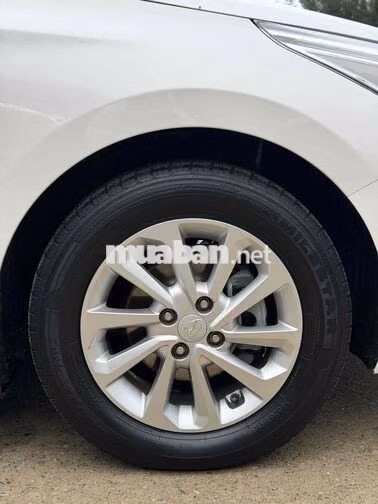 Hyundai Accent 1.4MT 2019 Trắng Số sàn