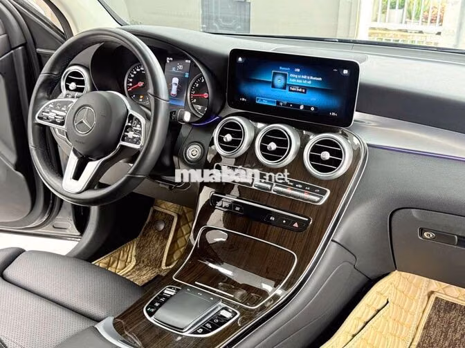 Mercedes-Benz GLC 200 2021 Xám 65000 km