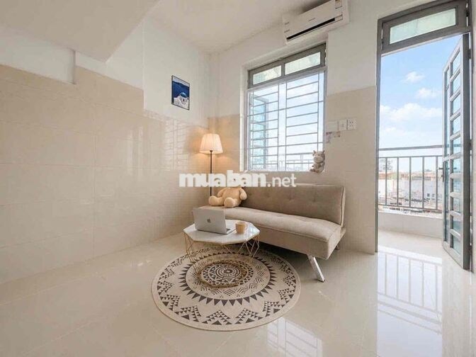 CHDV DUPLEX BAN CÔNG RIÊNG , FULL NỘI THẤT, GẦN HỌC VIỆN HÀNG KHÔNG