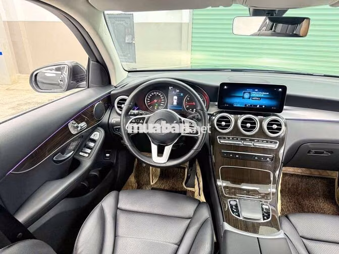 Mercedes-Benz GLC 200 2021 Xám 65000 km