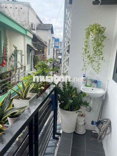 Bán nhà hẻm 1113 Huỳnh Tấn Phát