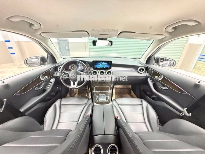 Mercedes-Benz GLC 200 2021 Xám 65000 km