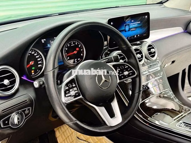 Mercedes-Benz GLC 200 2021 Xám 65000 km