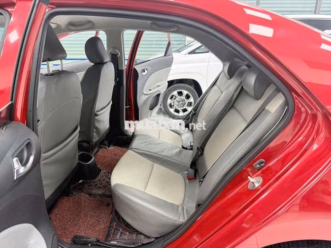 Bán Kia soluto số tự động còn mới
