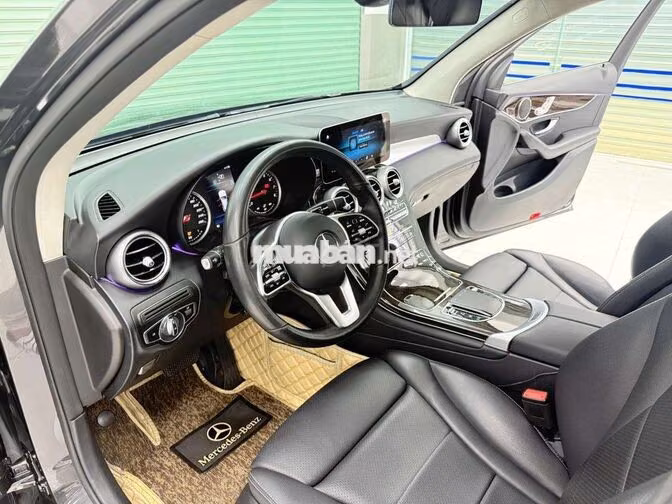 Mercedes-Benz GLC 200 2021 Xám 65000 km
