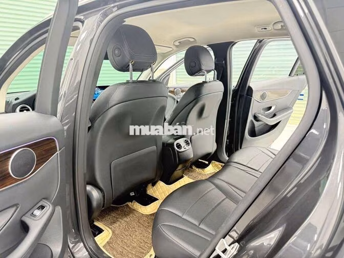 Mercedes-Benz GLC 200 2021 Xám 65000 km