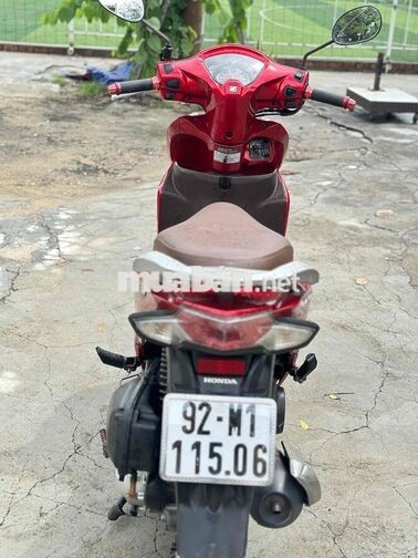 Honda Vision 2025 Cao Cấp màu Đỏ