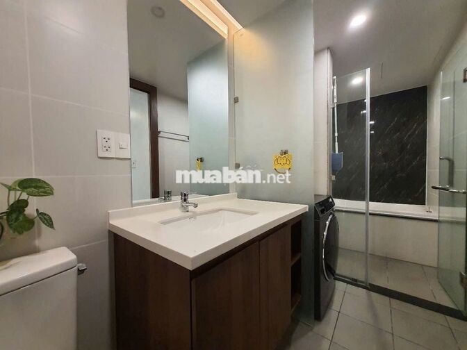 Cho thuê căn hộ 2 phòng ngủ, có hồ bơi, bồn tắm nằm, gần biển Mỹ Khê