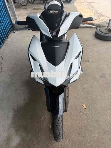 Honda Winner v3X Trắng đen 9c sang tên dc