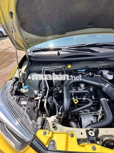 Toyota Raize 2024 5 chỗ Tự động Xăng Vàng