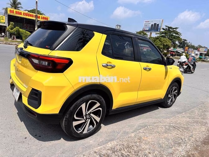 Toyota Raize 2024 5 chỗ Tự động Xăng Vàng