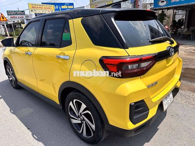 Toyota Raize 2024 5 chỗ Tự động Xăng Vàng
