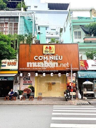 Nguyên căn cafe - nhà hàng 62 Hồ Hảo Hớn, Q1. Dt: 6x20m. Gía: 55tr