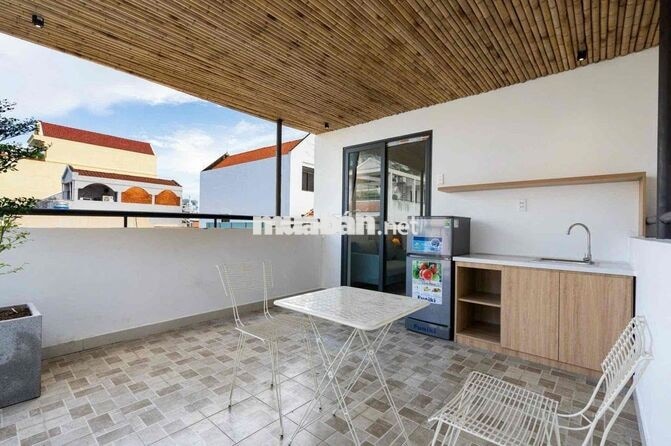 🔥 PENTHOUSE 1PN BAN CÔNG LỚN Q1 – 45M² CHỈ 11TR/THÁNG