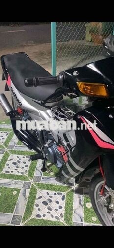 Suzuki Satria 2000 Đen Bạc
