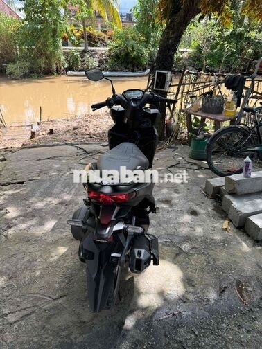 Honda Vario 150 Vàng