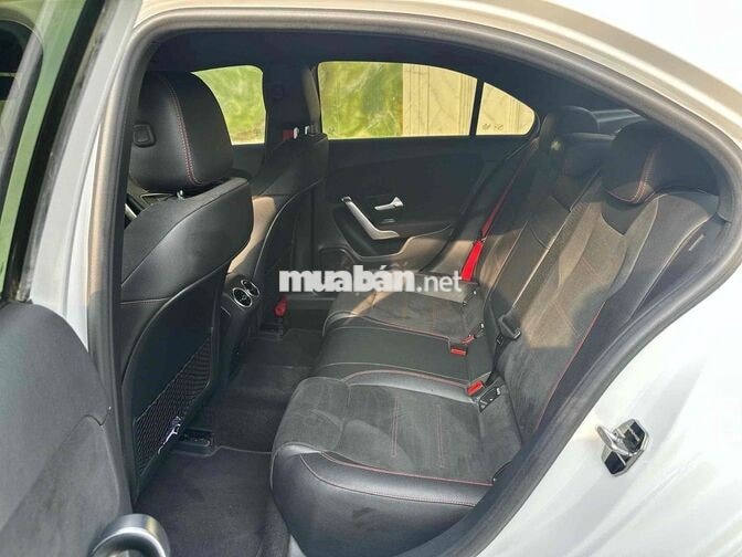 Mercedes A35 2020 Trắng 40.000 km