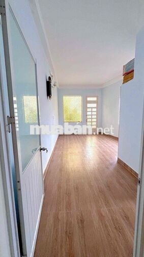 (CÒN 4P) CHO THUÊ PHÒNG CÓ BANCOL Ở GẦN TDTU, CÁCH 2KM