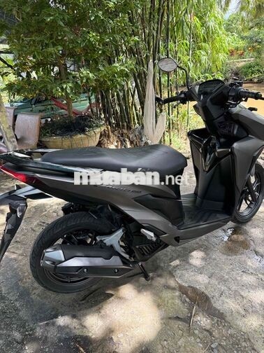 Honda Vario 150 Vàng