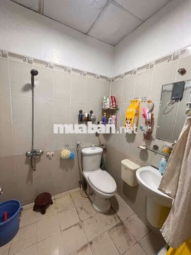 E cần bán căn hộ  võ đình sổ hồng riêng chỉ 1.8 thương lượng