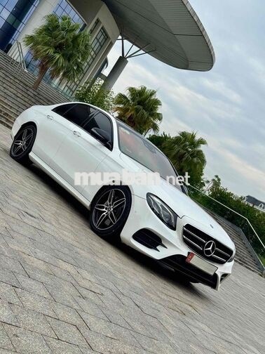 Mercedes E300 AMG 2020 Odo 6v km cực đẹp ✅