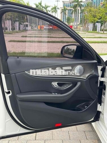Mercedes E300 AMG 2020 Odo 6v km cực đẹp ✅