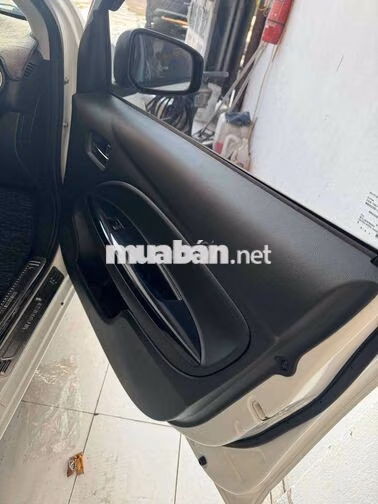 Mitsubishi Mirage 2024 Trắng Tự động 5 chỗ