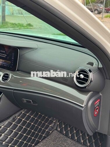Mercedes E300 AMG 2020 Odo 6v km cực đẹp ✅