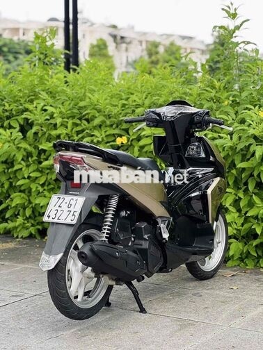 Honda Air Blade Siêu Nhân 2017 Vàng