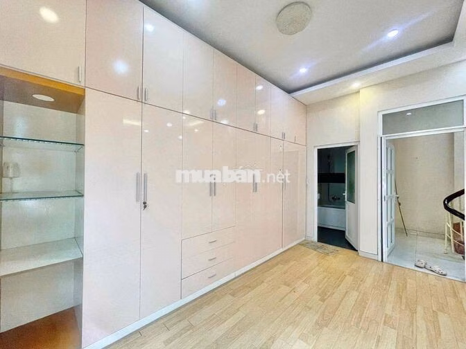 💥CHO THUÊ NHÀ 3PN - 3WC HẺM Ô TÔ - GẦN HOÀNG HOA THÁM