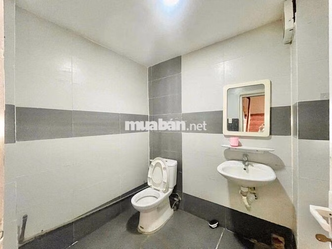 💥CHO THUÊ NHÀ 3PN - 3WC HẺM Ô TÔ - GẦN HOÀNG HOA THÁM