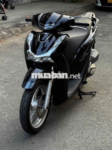 Honda SH 160i cuối 2024 Đen back xe zin 9 chủ