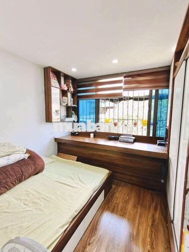 Bán gấp căn hộ góc 3 ngủ 80m phố Doãn Kế Thiện Cầu Giấy chỉ hơn 3 tỷ