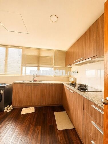 Chính chủ cho thuê 3PN 2WC Canary Heights full nội thất
