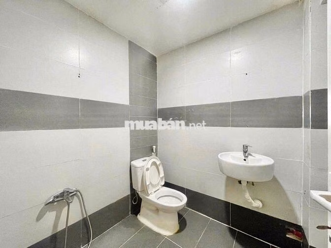 💥CHO THUÊ NHÀ 3PN - 3WC HẺM Ô TÔ - GẦN HOÀNG HOA THÁM