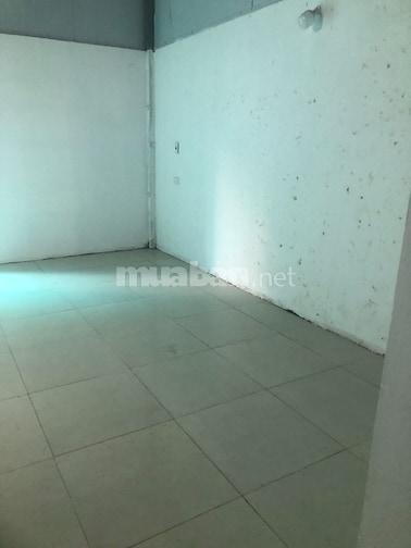Cho thuê nhà cấp 4 ngõ Đông Lao, Đông La, Hoài Đức, rộng rãi, 3tr/thán