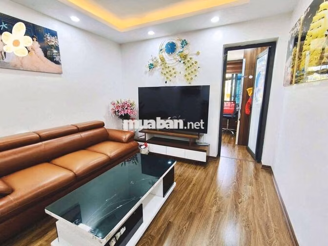 Bán gấp căn hộ góc 3 ngủ 80m phố Doãn Kế Thiện Cầu Giấy chỉ hơn 3 tỷ