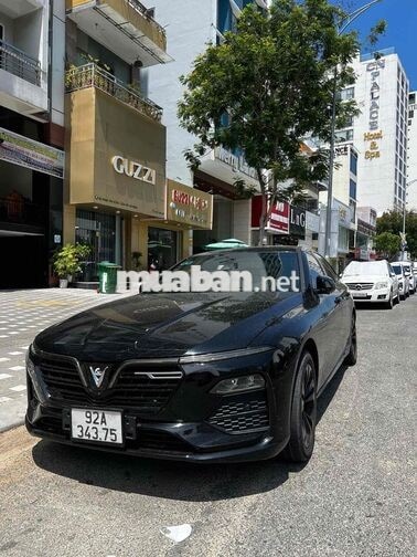 VinFast Lux A2.0 base 2022