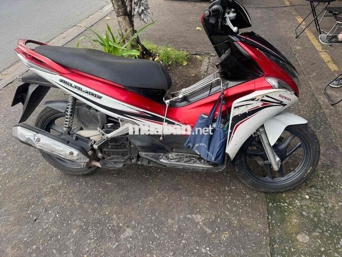 Honda Air Blade 2012 bstp êm ngon,bảo hành,góp