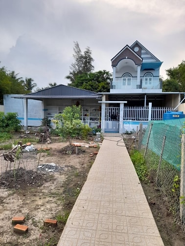 BÁN  NHÀ  và  ĐẤT - 1.600m2 - MẶT TIỀN QL50 					