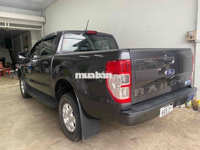Ford Ranger 2021 Số sàn 110.000km Xám